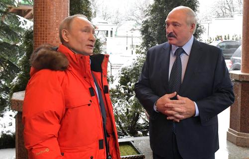 Лукашенко ввязался в хитрую игру Путина?