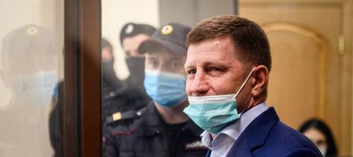 Экс-губернатор Хабаровского края Сергей Фургал уволил своего адвоката. Семья ищет ему нового защитника
