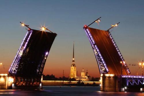 В Санкт-Петербурге обсуждается возможность перехода ко второму этапу снятия ограничений