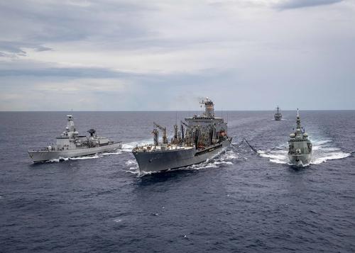Источник: силы РФ обратили в бегство корабли НАТО, устроившие провокацию в Черном море