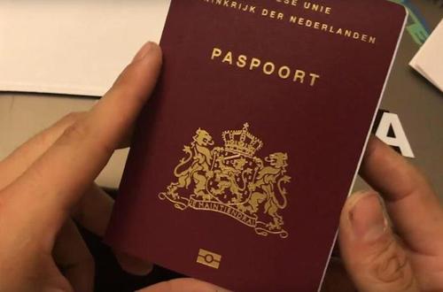 Голландия отменит графу «пол» в паспортах