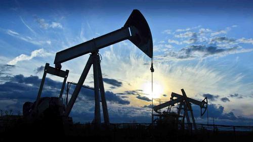 Российский экспорт сырой нефти уменьшился на 35%, а газа на 50%