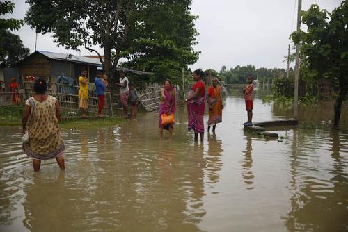 В результате оползней в Непале погибли 16 человек