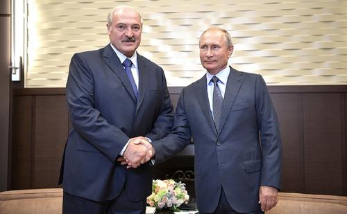 Путин и Лукашенко обсудили ситуацию в Белоруссии