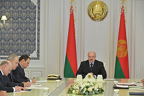 Лукашенко заявил о договоренности с Путиным по оказанию помощи при первом же запросе об обеспечении безопасности  Белоруссии