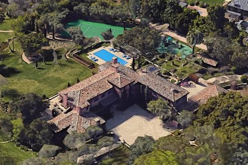 Принц Гарри и Меган Маркл свой первый особняк в Санта-Барбаре купили у российского олигарха