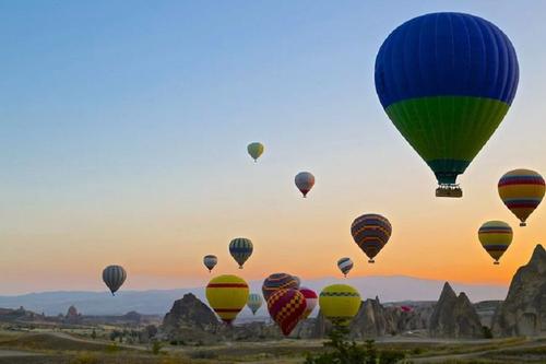 В Каппадокии решили возобновить туры на воздушных шарах