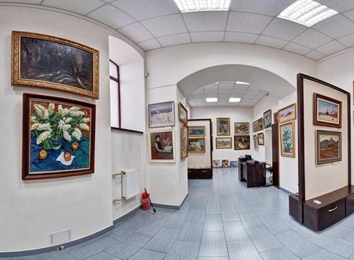 Депутат МГД Орлов рассказал о городской поддержке частных галерей и арт-аукционов Москвы