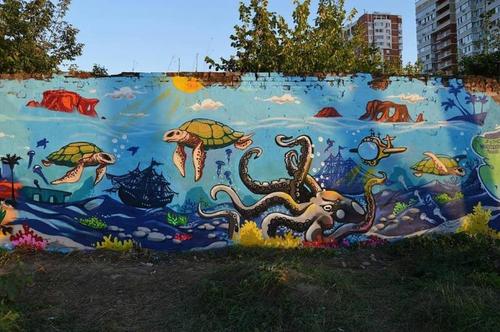 В Юбилейном микрорайоне Краснодара появилось новое граффити