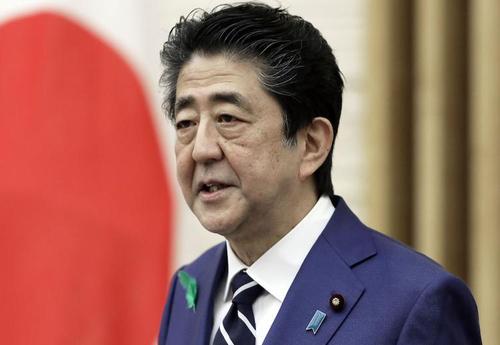 Премьер Японии Синдзо Абэ объявил, что покидает свой пост из-за состояния здоровья