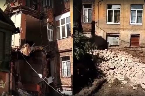 В Самаре обрушилась стена жилого дома 