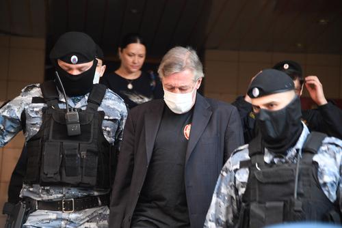 Суд признал Михаила Ефремова виновным в ДТП со смертельным исходом