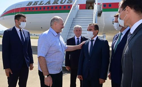 Глава Беларуси Александр Лукашенко прилетел в Сочи