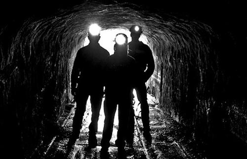 Кровля обрушилась на шахте в Кузбассе, погиб один рабочий