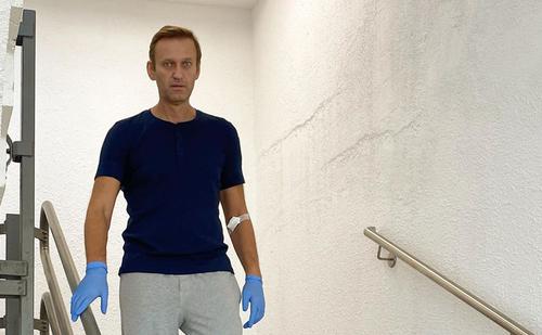 Навальный написал в сети, как проходит его восстановление в немецкой клинике 