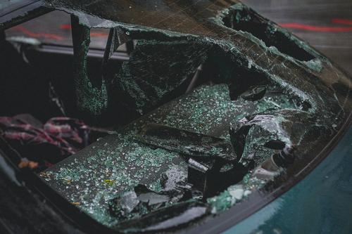 В Коми после столкновения на трассе загорелись два автомобиля, есть погибший 