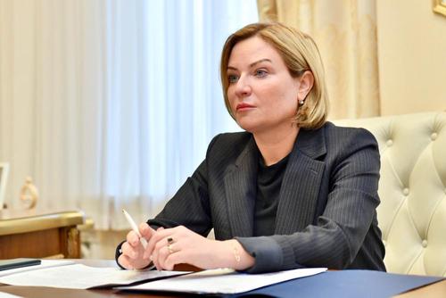 Министр культуры Любимова ушла на самоизоляцию из-за COVID-19 у ее отца