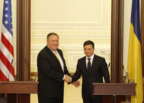 «Версия»: Зеленский заключил с США сепаратный договор о защите Украины от России