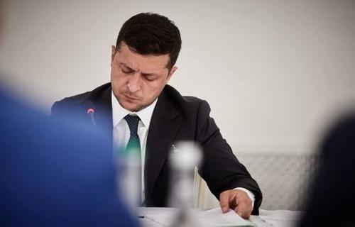 Зеленский объявил 26 сентября днем траура на Украине 