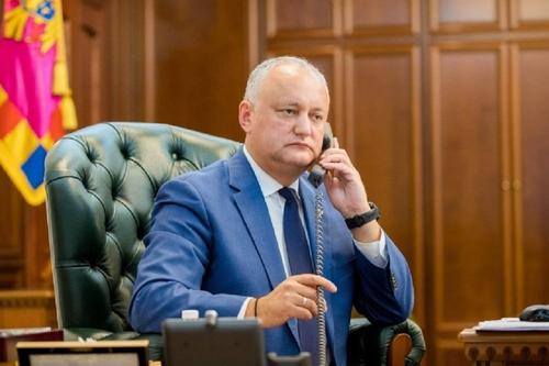 Додон прошел регистрацию кандидата на пост президента Молдавии