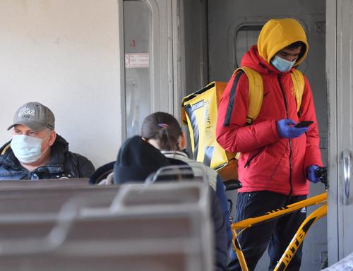 В Подмосковье пассажиров без маски в общественном транспорте могут оштрафовать на пять тысяч рублей
