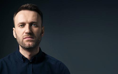 Навальный заявил, что будет судиться с Дмитрием Песковым