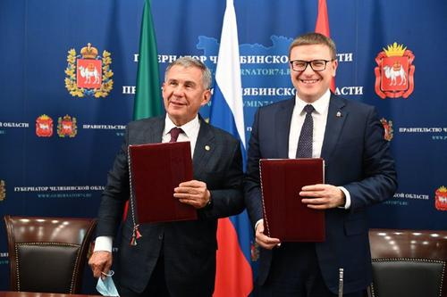 Алексей Текслер и Рустам Минниханов подписали соглашение о сотрудничестве