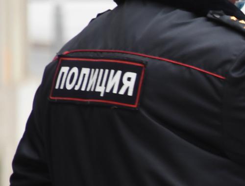 Подростки устроили драку со стрельбой из сигнального устройства в Санкт-Петербурге