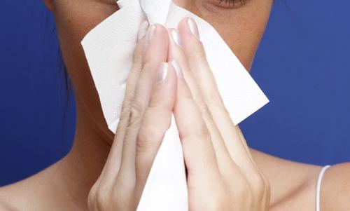 Оториноларинголог Шадрин сообщил о вреде сосудосуживающих капель для носа