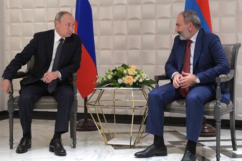 Пашинян обсудил с Путиным ситуацию в Нагорном Карабахе