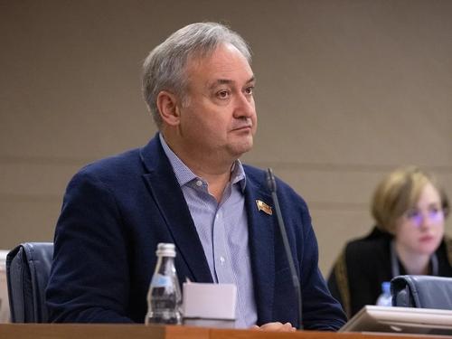 Депутат МГД Андрей Титов рассказал о запуске в Москве банка высокотехнологичных решений