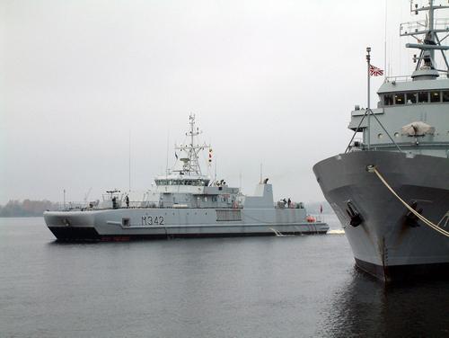 «Репортер»: боевые корабли НАТО могут попытаться помешать завершению «Северного потока – 2»