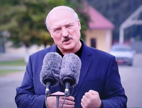 Лукашенко заявил, что «гарантией выживания» Белоруссии является только внутренняя стабильность