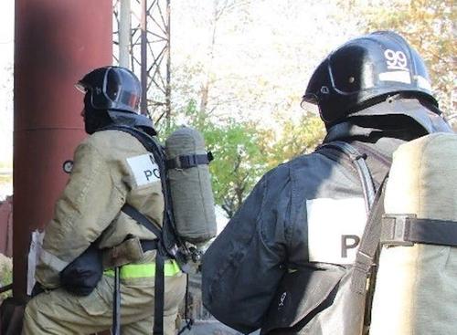 При пожаре в частном доме в Якутске погибли женщина и двое детей