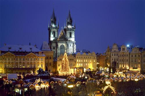 Россияне хотели бы встретить Новый год на родине, в Чехии или Таиланде