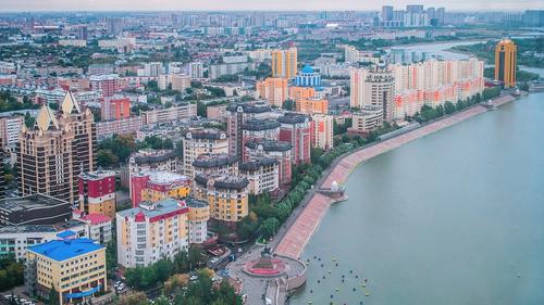 В Казахстане в Алматы ужесточают ограничения из-за коронавируса COVID-19 