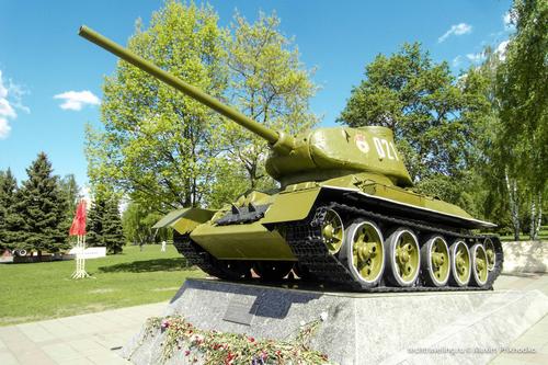 «Берите танки», в Орловской области полковник в отставке готов подарить настоящий танк любому желающему