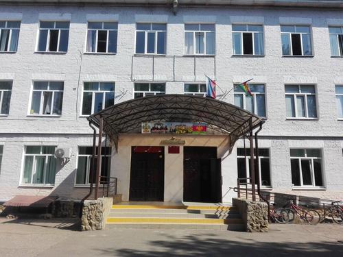 Школу №63 в Краснодаре перевели на дистанционное обучение