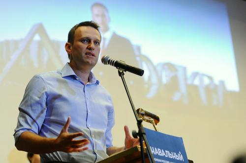 Навальный заявил, что Трампу следует выступить против применения химического оружия после его «отравления»