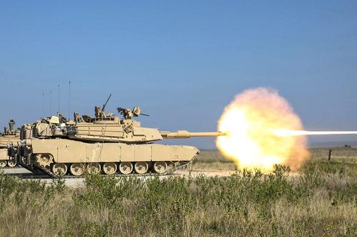 Военный эксперт Алексей Леонков прокомментировал сведения о переброске американских танков в Прибалтику