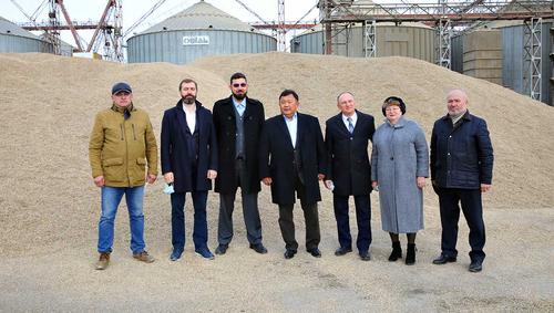 Депутаты ЗС Иркутской области посетили сельхозпроизводителей Усольского района