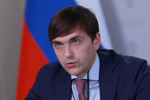 Кравцов заявил, что российские школы не планируется полностью переводить на дистанционку