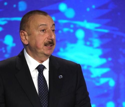 Алиев заявил, что Азербайджан занял больше ста населенных пунктов в Карабахе