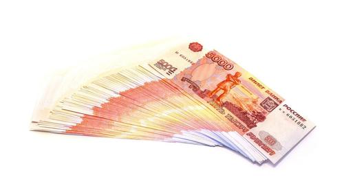 Финансовый аналитик призвал имеющих сбережения не нервничать из-за колебания курса рубля