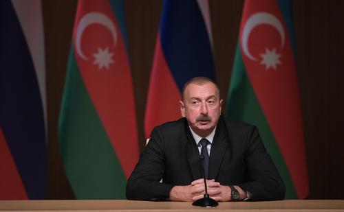Алиев поставил временную спецадминистрацию на территориях в Карабахе, взятых под контроль Азербайджаном