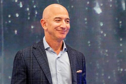 Основатель Amazon за сутки потерял почти 7 миллиардов долларов