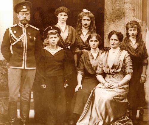 В Британии опубликовали письмо родственника Николая II о расстреле царской семьи