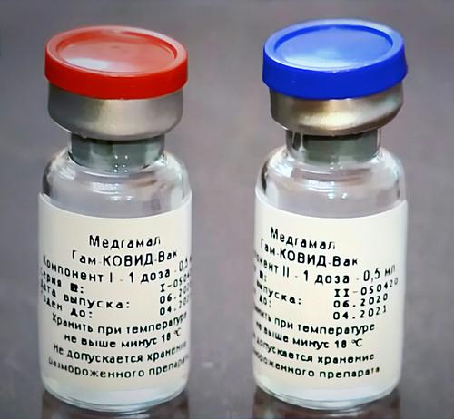 Врач Ломакин сообщил о реакции пожилых людей на вакцину «Спутник V»
