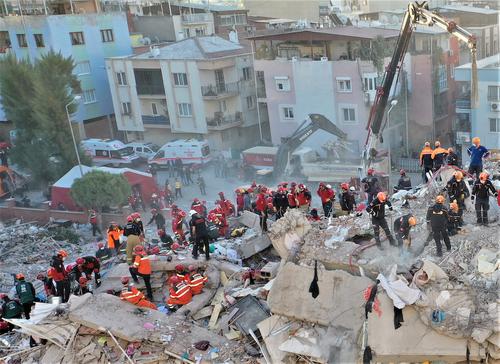 Количество жертв землетрясения в Турции увеличилось до 85
