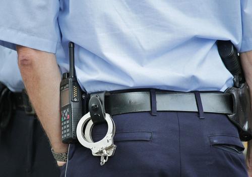 В Московской области сотрудники полиции задержали подозреваемого в краже банковской карты.